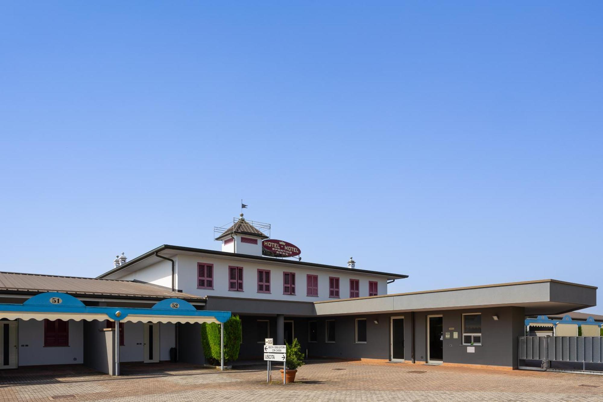 Hotel Motel Sporting Montodine Εξωτερικό φωτογραφία